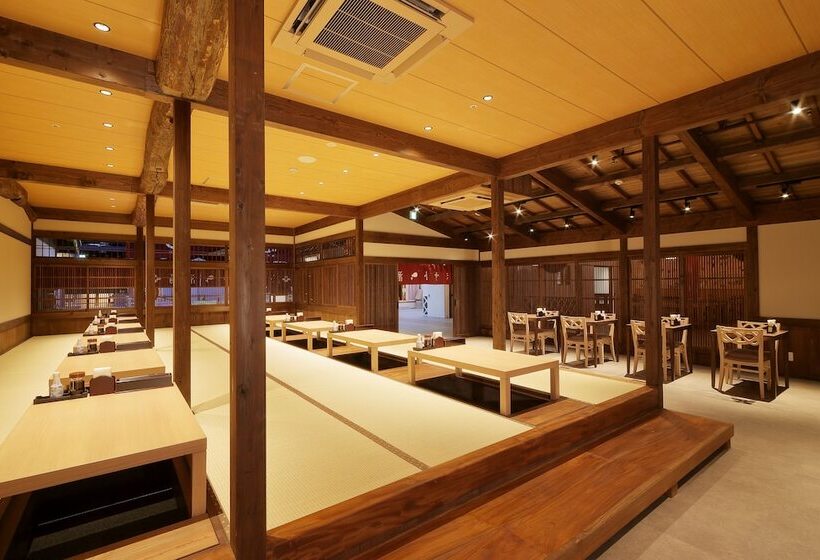 فنادق الكبسولة Yurakujo