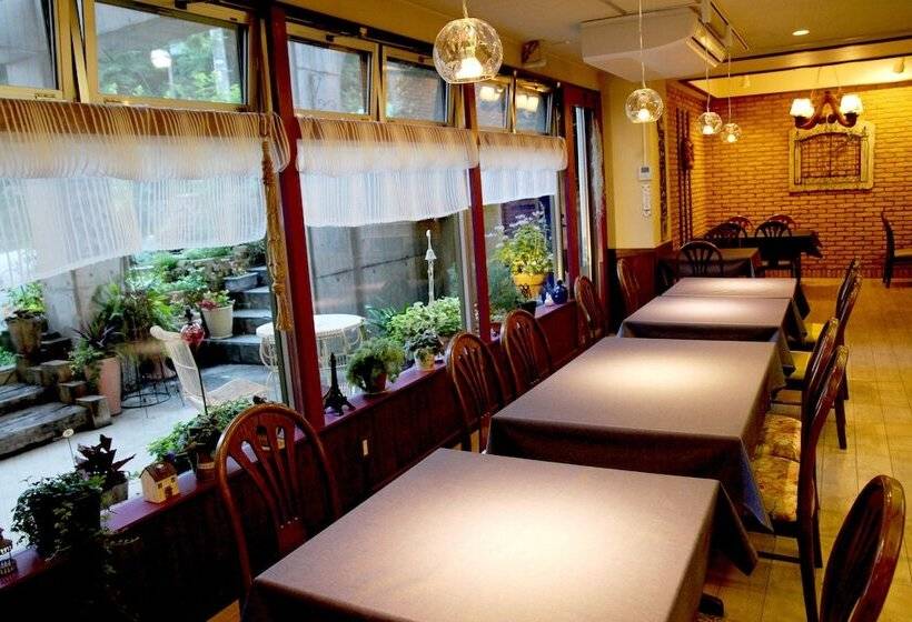 בית מלון כפרי Hakuba Moegi