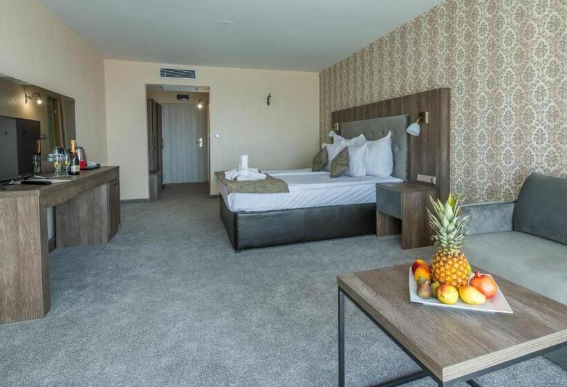 בית מלון כפרי Katalina Spa Resort