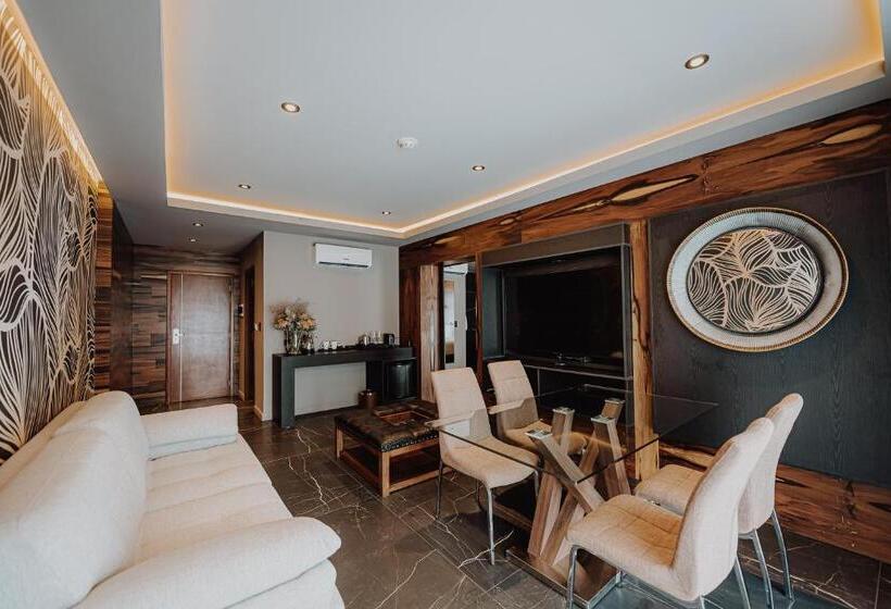 La Urumpta Hotel By Aken Mind