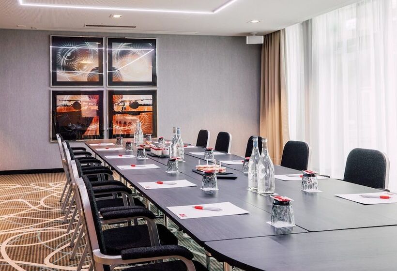 Leonardo Hotel Zurich Airport