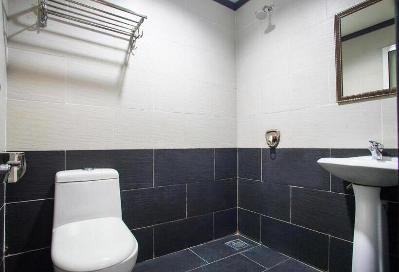 ホテル Oyo 1219 Bbk