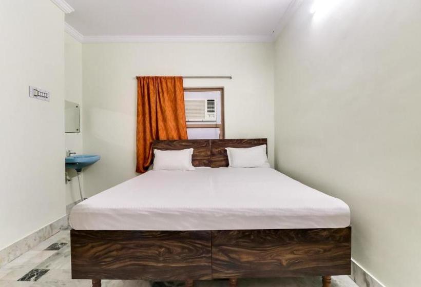 Отель Spot On 46554  Bhawani Palace