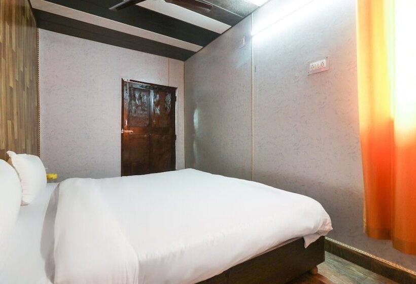 ホテル Spot On 49126 Silent Valley Appartments