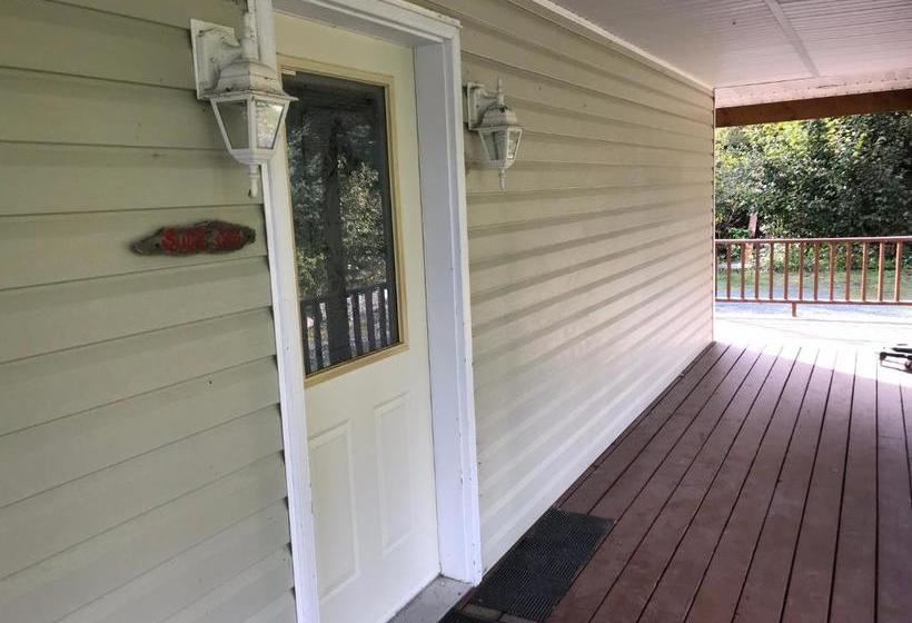 Suite 2 Lynn View Lodge