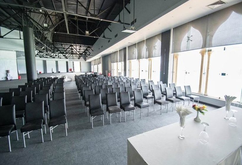 ホテル Sunny Days Resort Spa & Aquapark