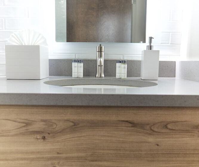 בית מלון כפרי The Docent S Collection