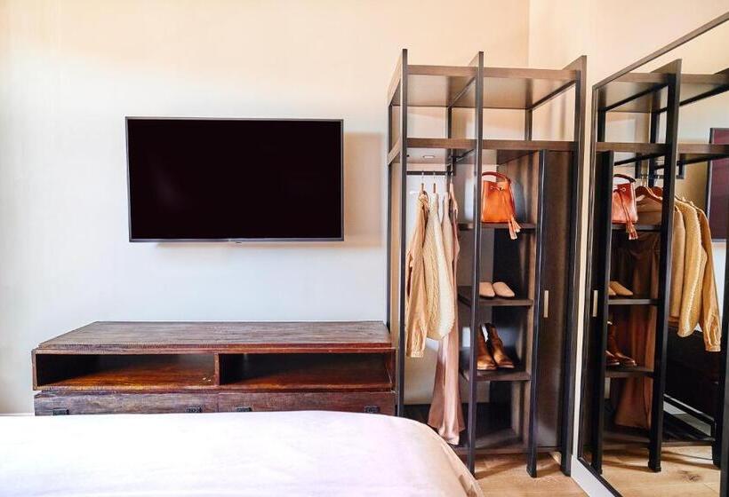 בית מלון כפרי The Docent S Collection