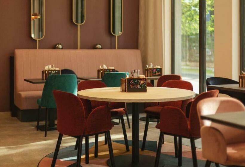 هتل Holiday Inn   The Niu, Loco Munich North, An Ihg