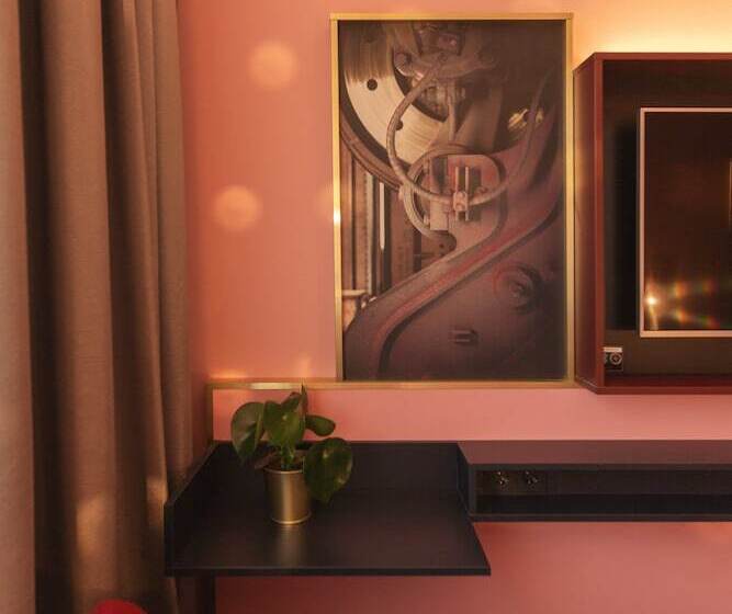 هتل Holiday Inn   The Niu, Loco Munich North, An Ihg