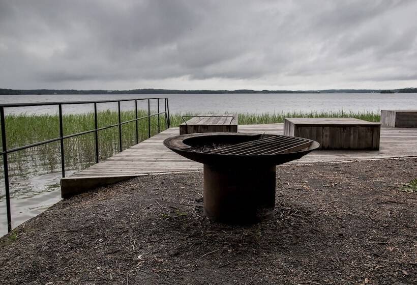 호스텔 Kallhällsbaden Strandhotell