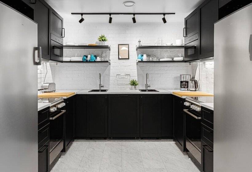 호스텔 Kallhällsbaden Strandhotell