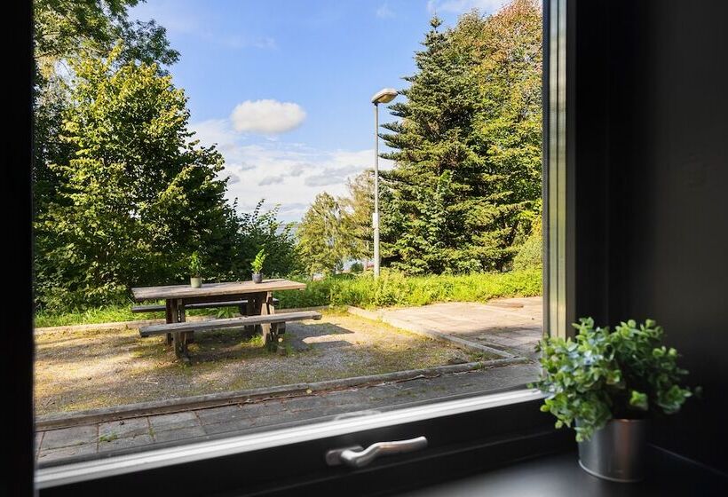 호스텔 Kallhällsbaden Strandhotell