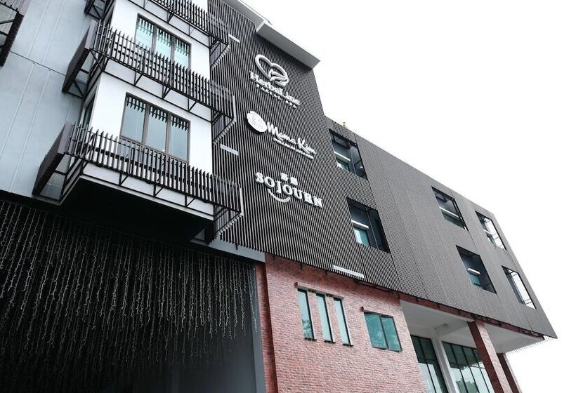 Пансион Sojourn Guest House