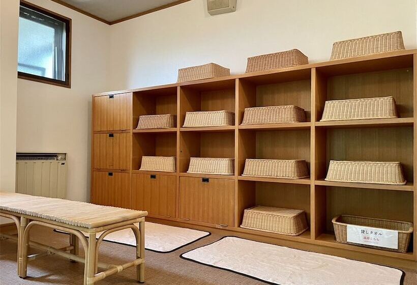 ריוקאן Lake Side Nikko