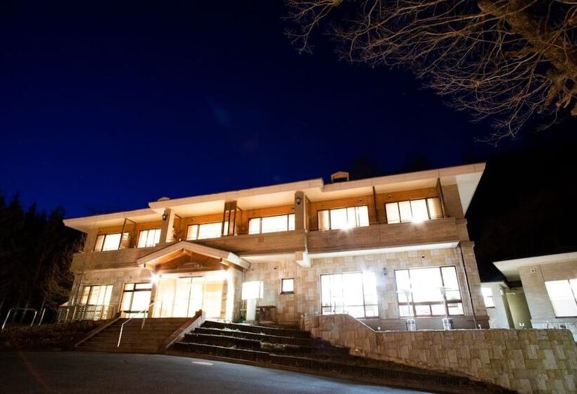 ריוקאן Lake Side Nikko