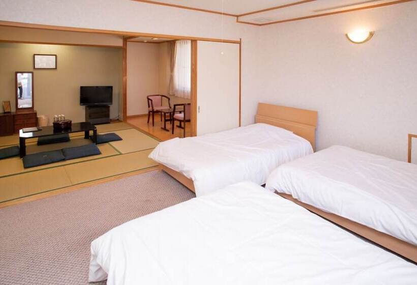 ריוקאן Lake Side Nikko