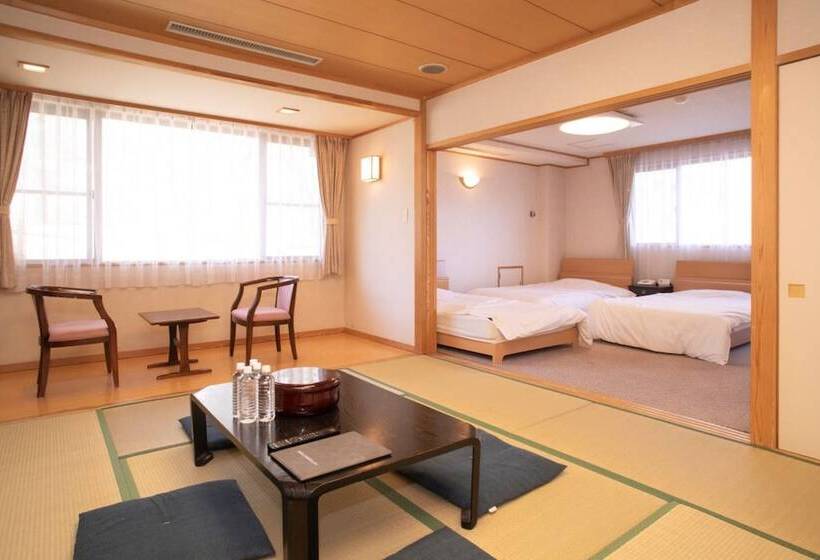 ריוקאן Lake Side Nikko