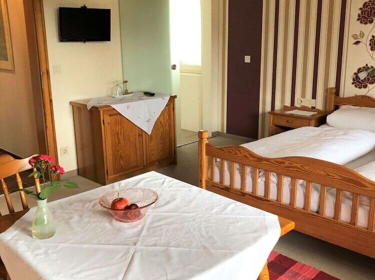 Общежитие Gaestehaus Stumpf