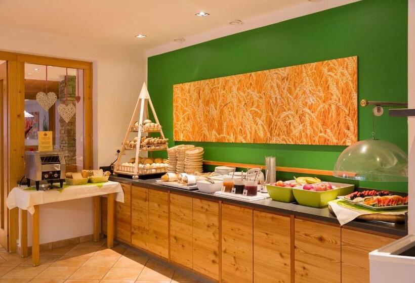 酒店 Ramsi, Mein Familien