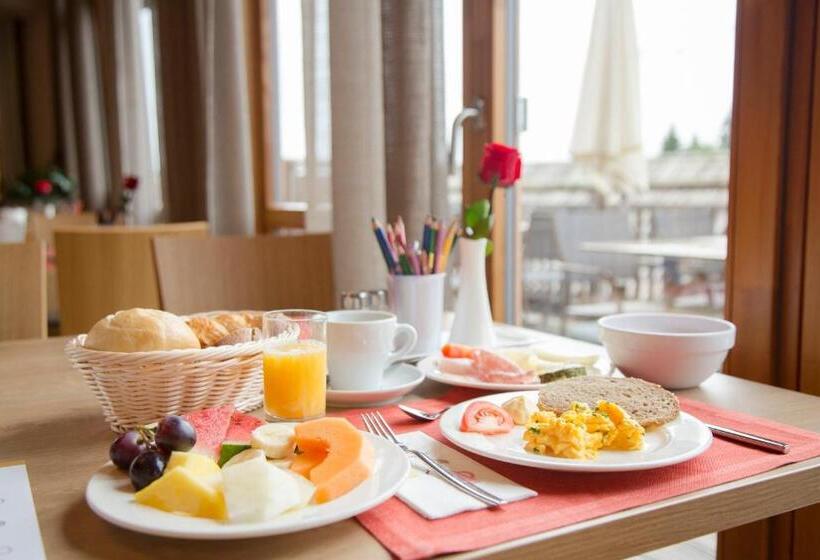 酒店 Ramsi, Mein Familien