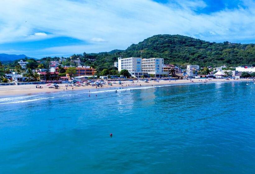 Отель Decameron La Marina Guayabitos, Ramada All Inclusive Resort