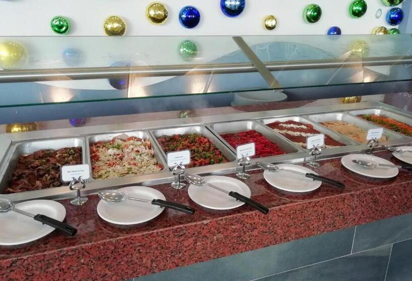 Отель Decameron La Marina Guayabitos, Ramada All Inclusive Resort