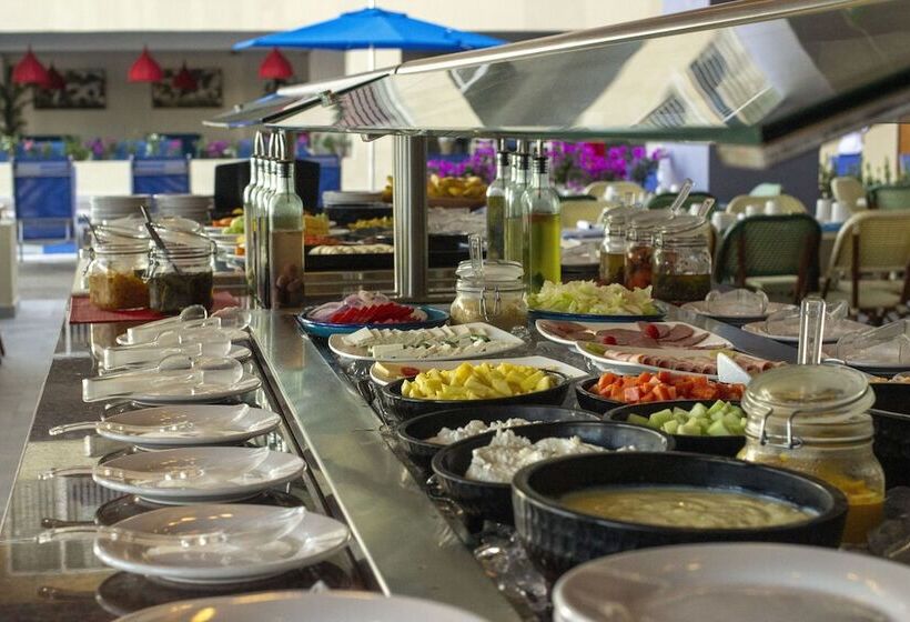 Отель Decameron La Marina Guayabitos, Ramada All Inclusive Resort