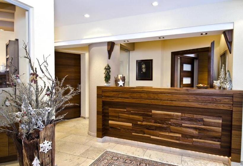 ホテル Garni Astoria