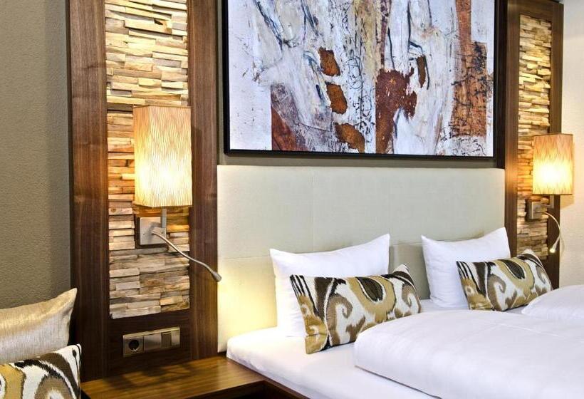 ホテル Garni Astoria