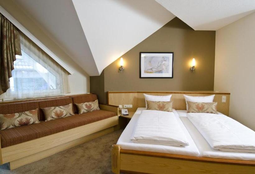 هتل Garni Astoria