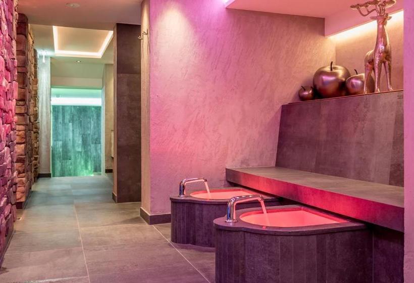 فندق Garni Caroline