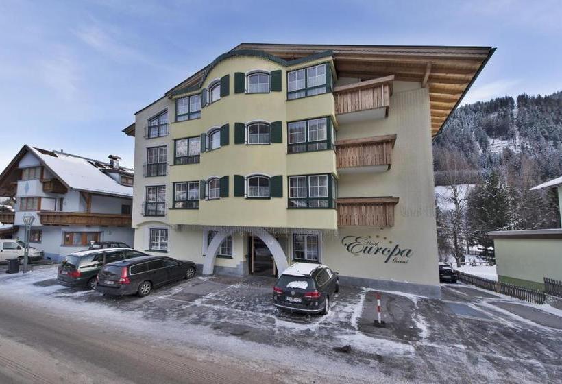 ホテル Garni Europa