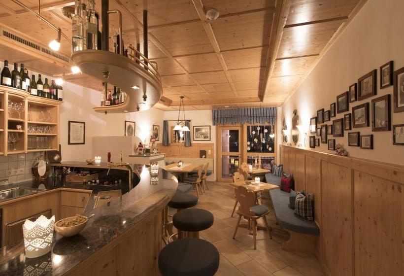 ホテル Garni Europa