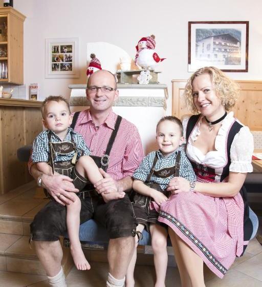 ホテル Garni Europa