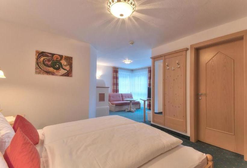 ホテル Garni Europa