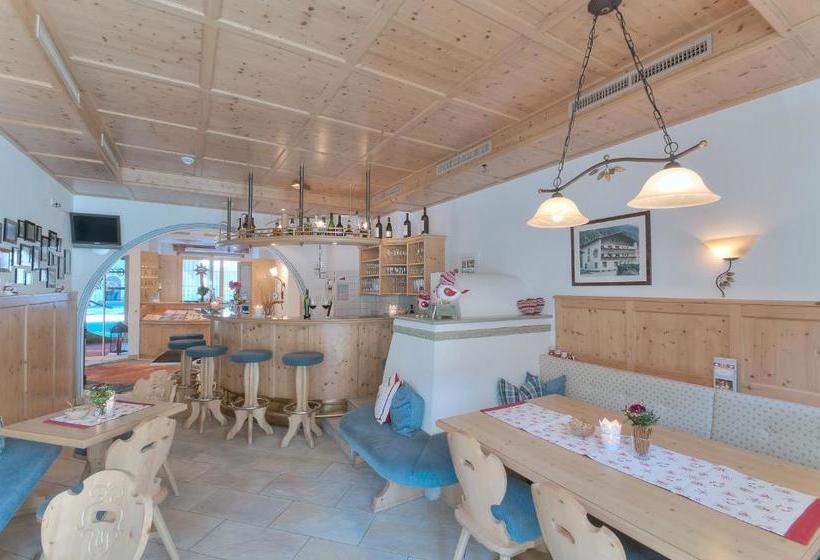 ホテル Garni Europa