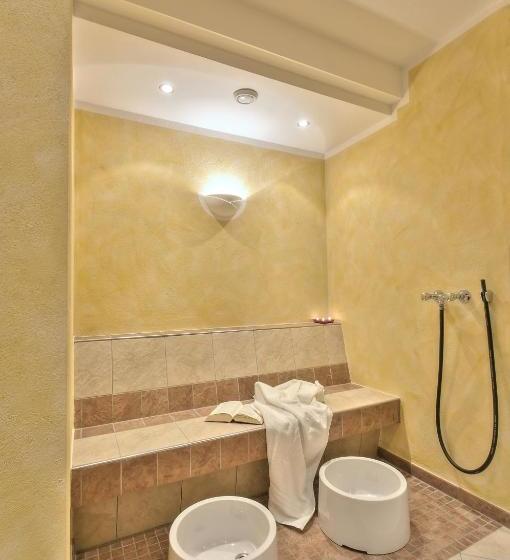 ホテル Garni Europa