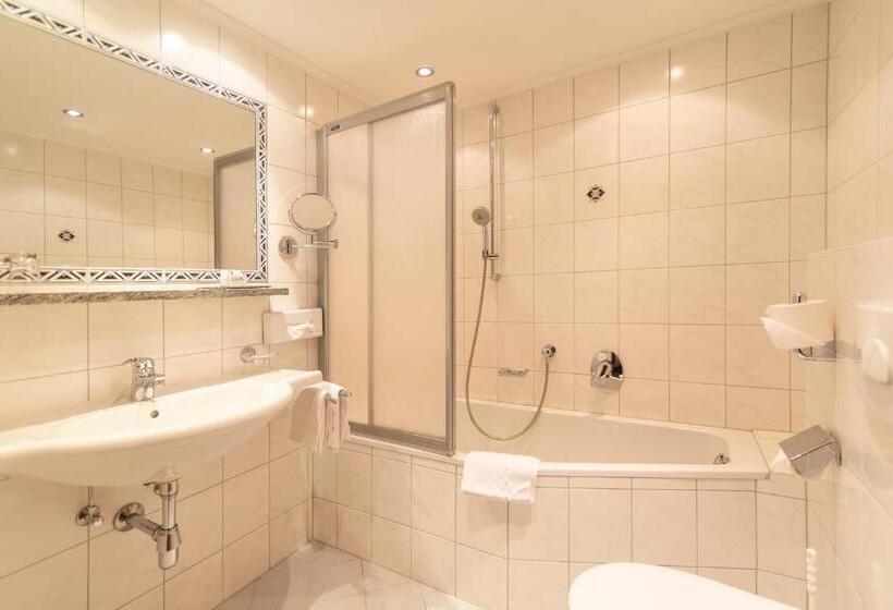 Отель Garni Helvetia