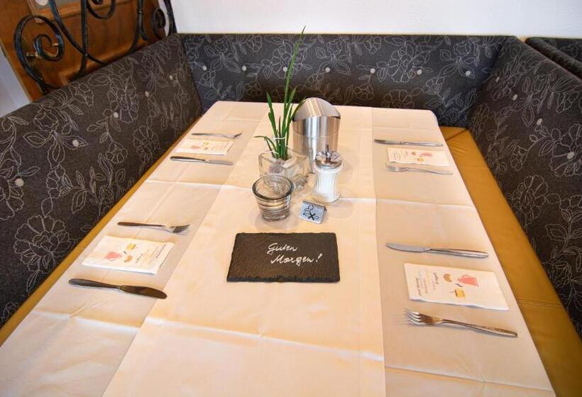 Отель Garni Helvetia