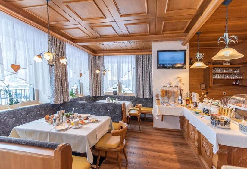 Отель Garni Helvetia