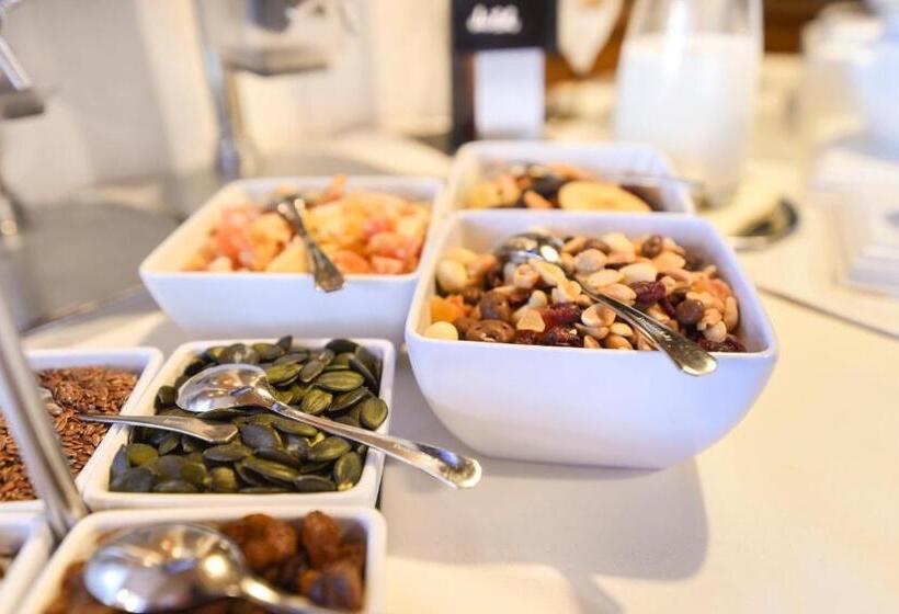 Отель Garni Helvetia