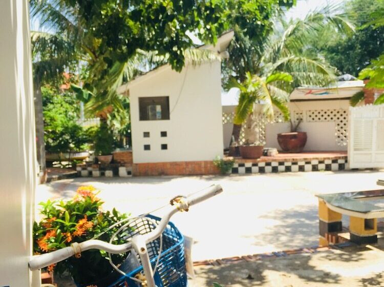 هتل Goc Bien Homestay