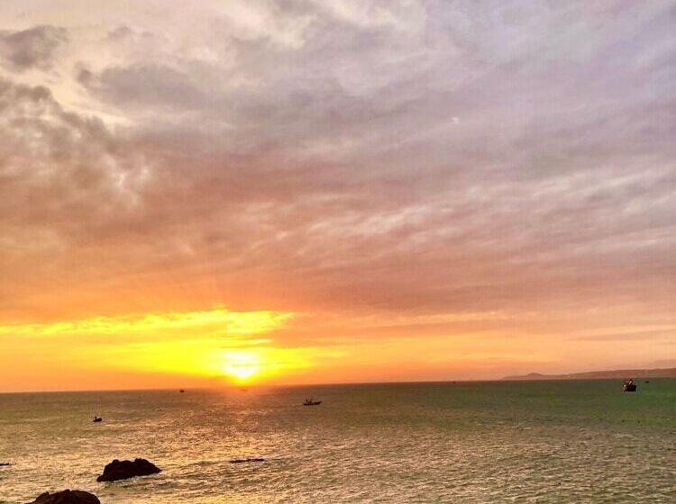 هتل Goc Bien Homestay