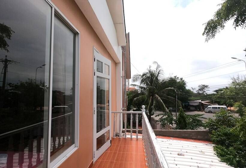 هتل Goc Bien Homestay