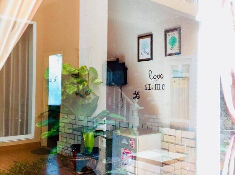 هتل Goc Bien Homestay