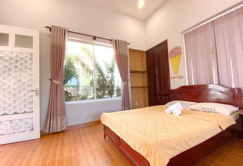 هتل Goc Bien Homestay