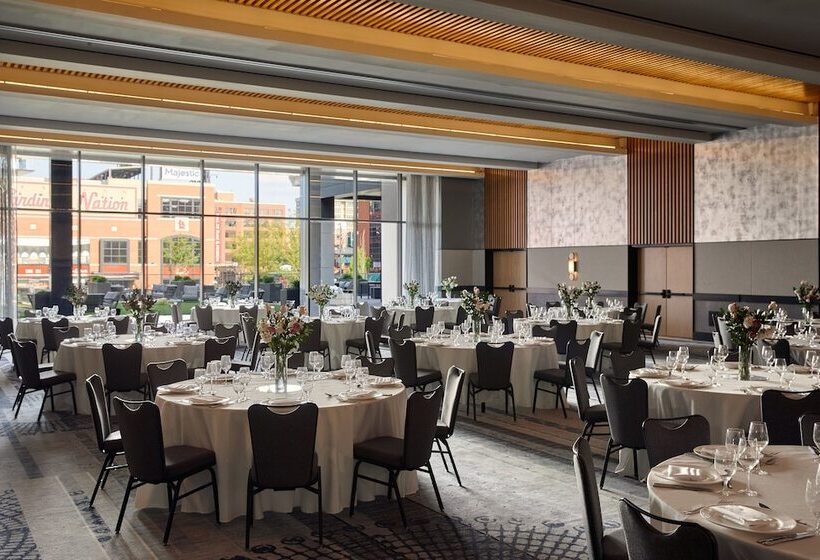 ホテル Live! By Loews St. Louis