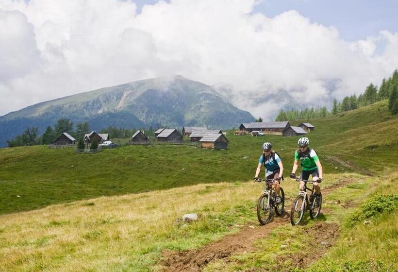 Отель Post Mauterndorf Og