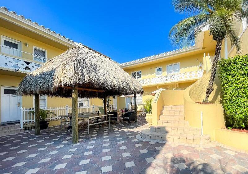 Отель The Palms